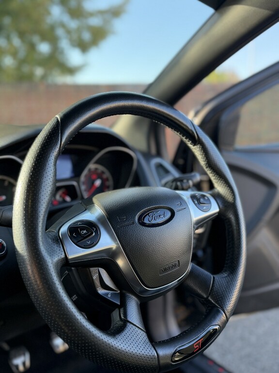 Ford Focus 2.0 T Ecoboost St-3 Black #4