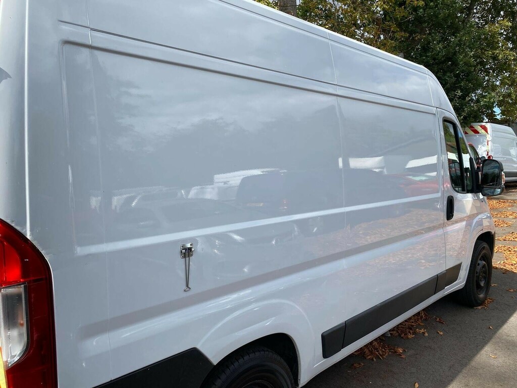 Fiat Ducato Panel Van 2.0 Multijetii 35 M H2 Euro 6 Ss White