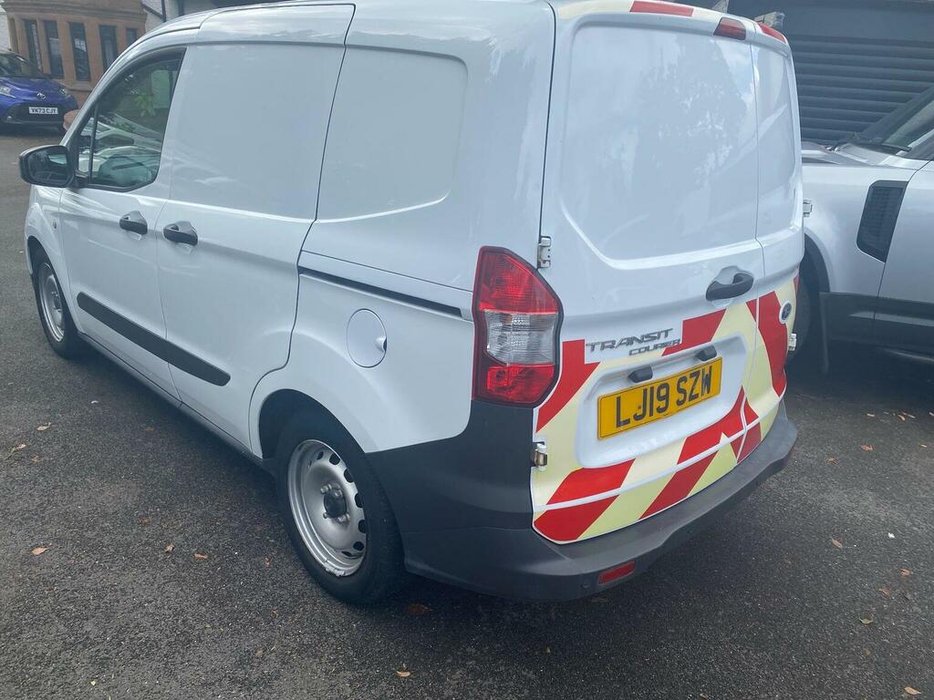 Ford Transit Courier Panel Van 1.5 Tdci L1 Euro 6 201919 LJ19SZW White #4
