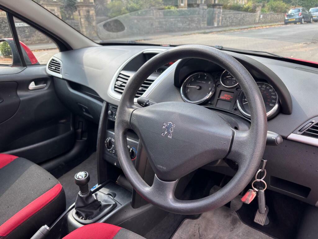 Peugeot 207 Hatchback #17
