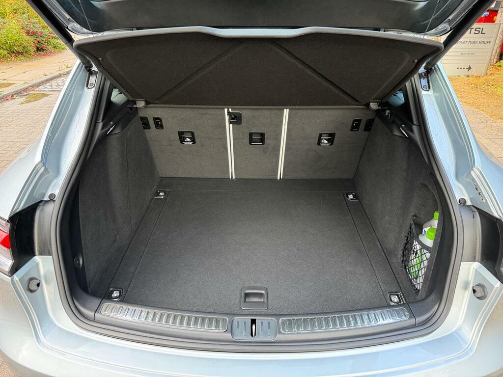 Porsche Macan Automatic Black #23