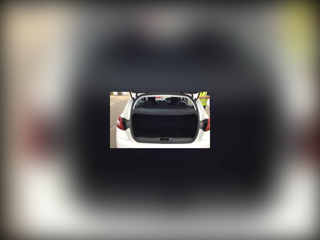 Peugeot 308 1.6 Bluehdi Active Euro 6 Ss White #4