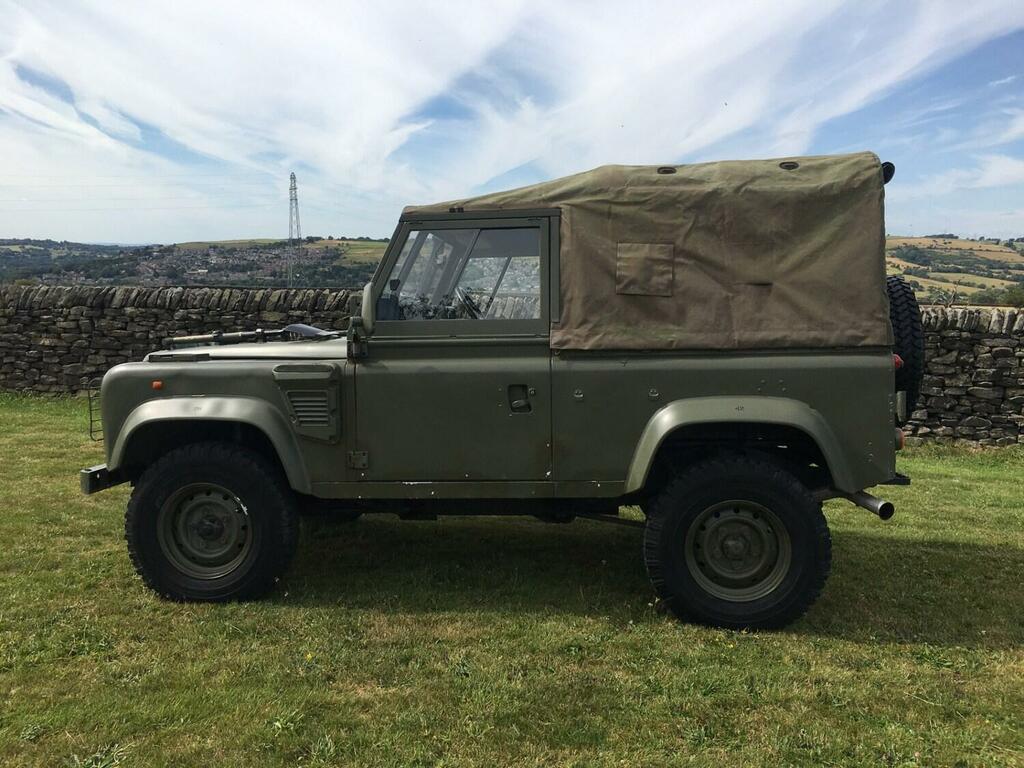 Land Rover Defender 90 90 Defender Red #16