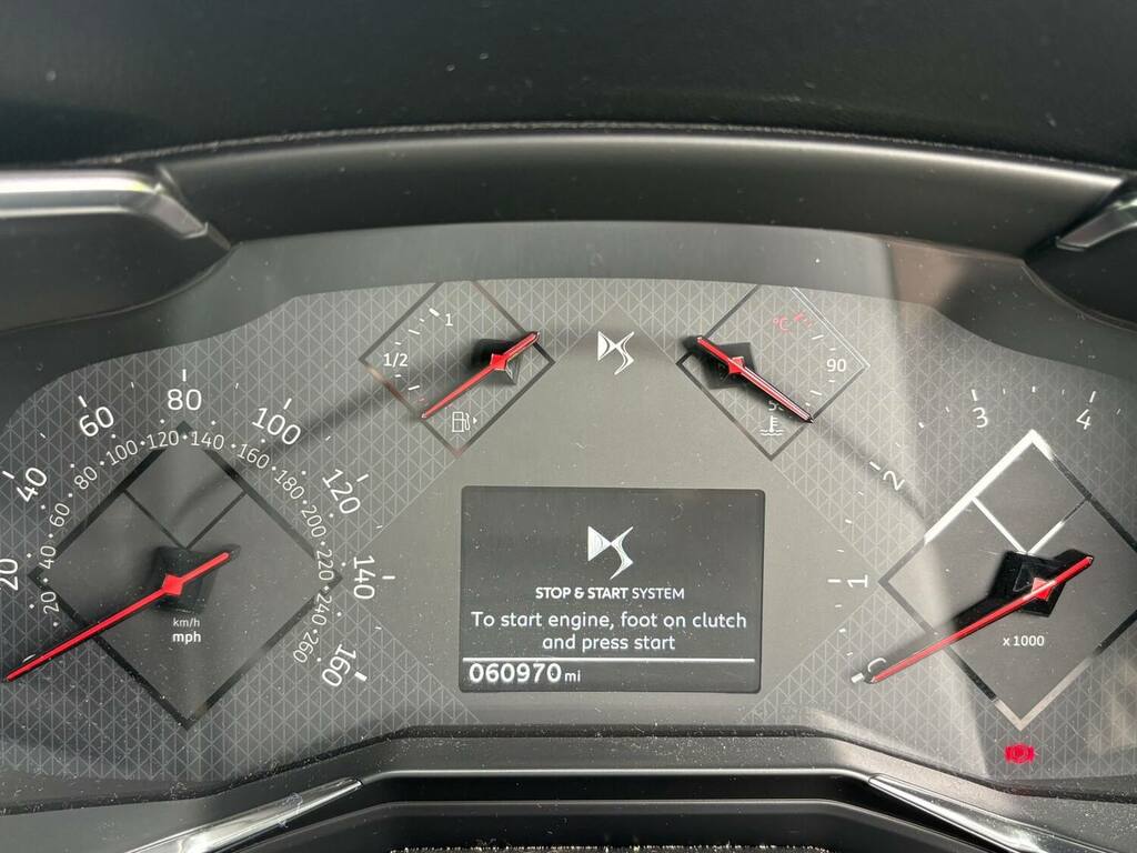 DS DS 7 1.2 Puretech Performance Line Grey #17