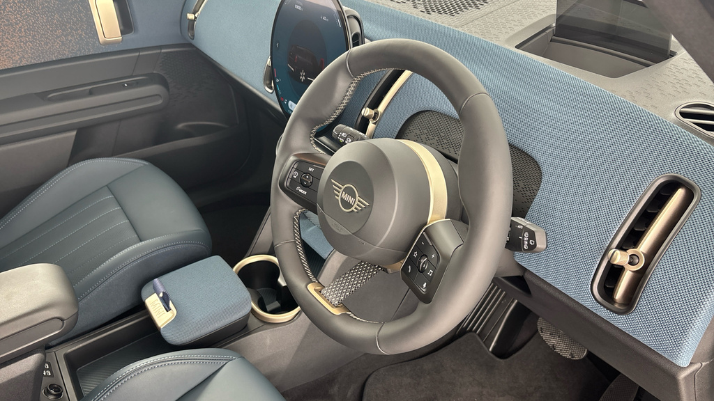 Mini Countryman Se 66.5Kwh Exclusive All4 Black #6
