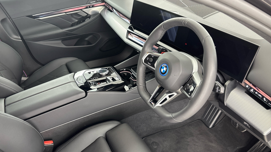 BMW 5 Series 2.0 530E 22.1Kwh M Sport Pro Touring Steptronic Eu Grey #6