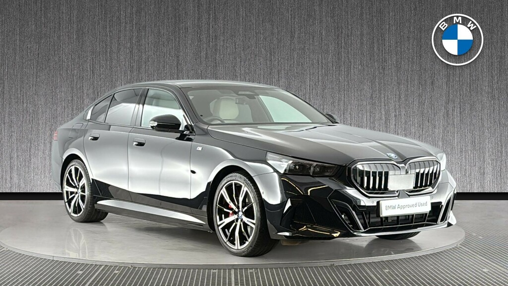 BMW 5 Series 3.0 550E 22.1Kwh M Sport Pro Steptronic Xdrive Eur Black