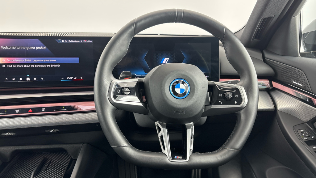 BMW i5 40 83.9Kwh M Sport Pro Edrive 11Kw Charg Black #5