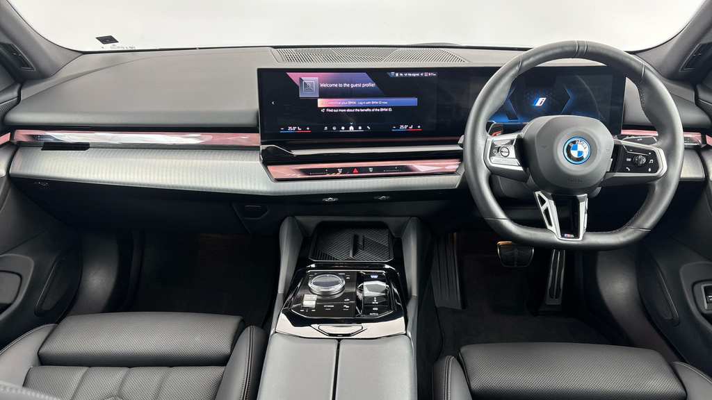 BMW i5 40 83.9Kwh M Sport Pro Edrive 11Kw Charg Black #4