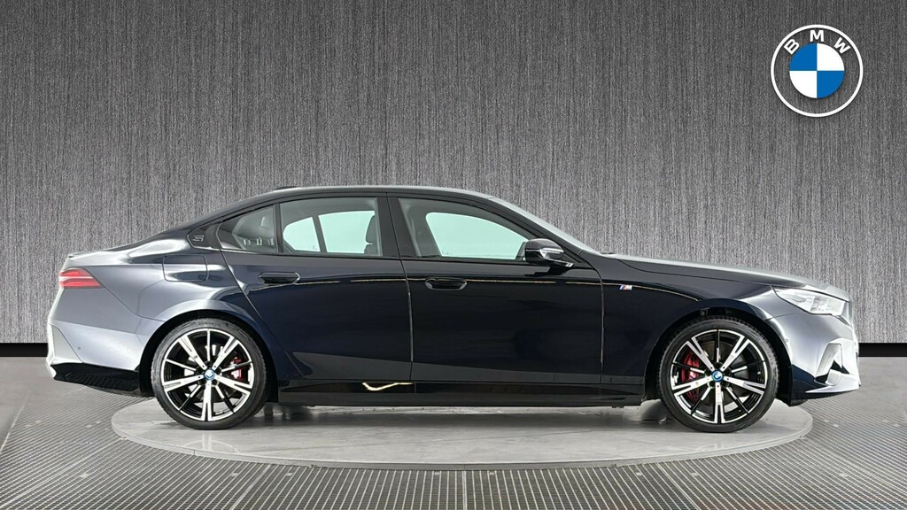 BMW i5 40 83.9Kwh M Sport Pro Edrive 11Kw Charg Black #3