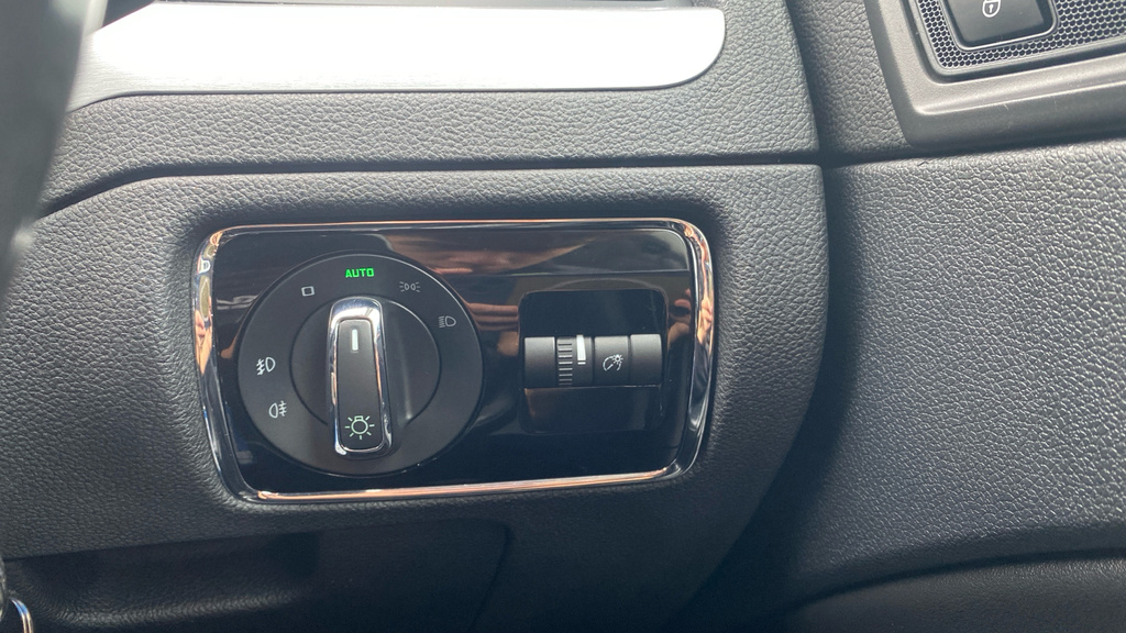 Skoda Superb Elegance Silver #23
