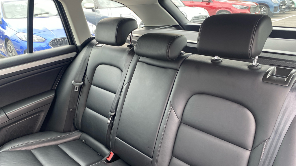 Skoda Superb Elegance Silver #12