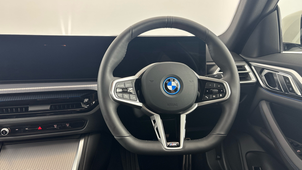 BMW i4 35 70.2Kwh M Sport Gran Coupe Edrive White #5
