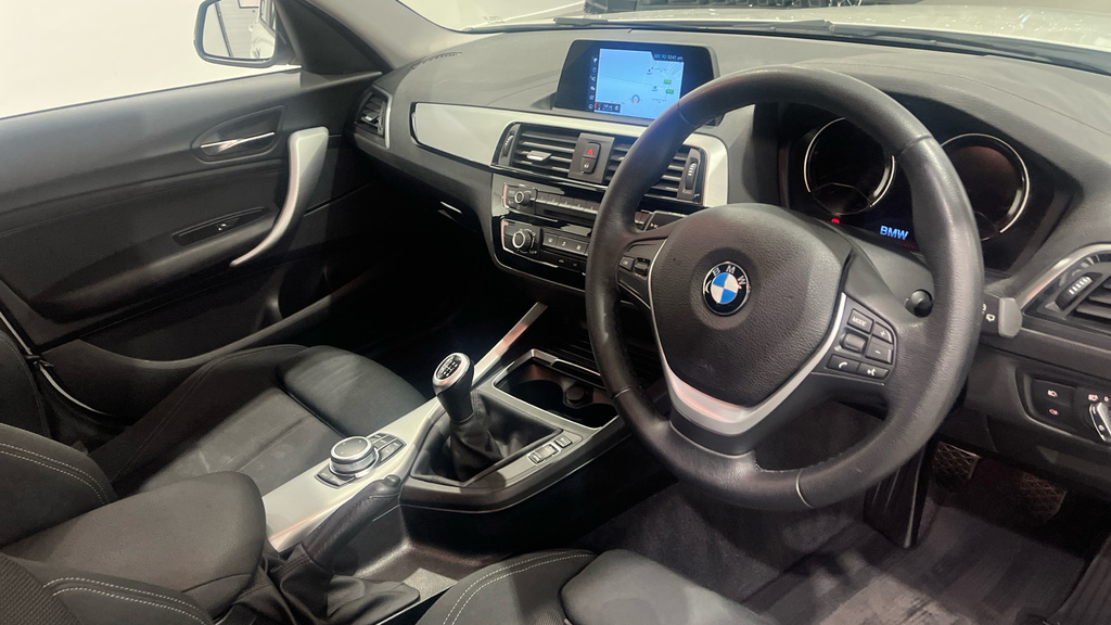 BMW 1 Series 1.5 118I Sport Euro 6 Ss White #6