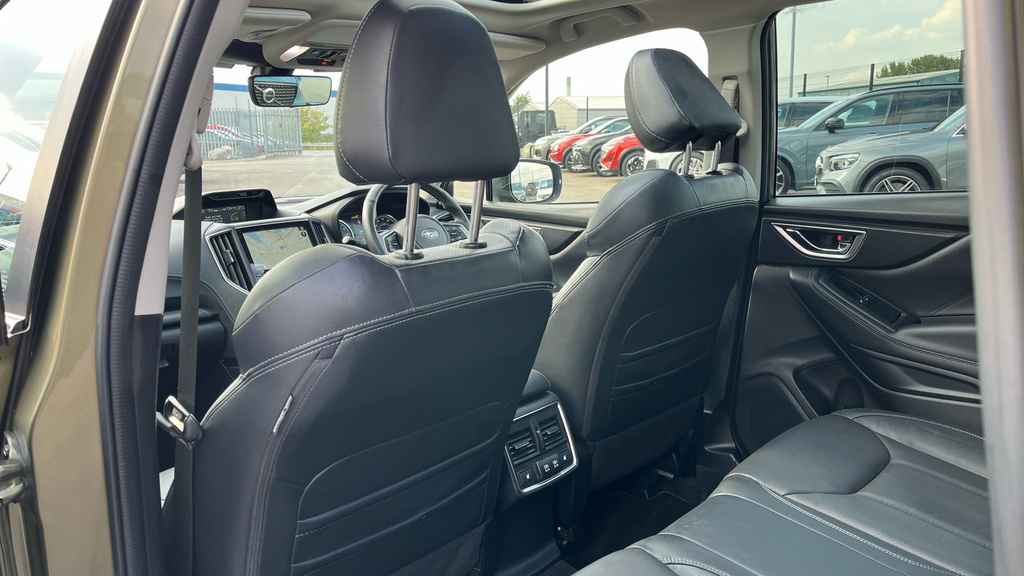 Subaru Forester 2.0 E-box Xe #36