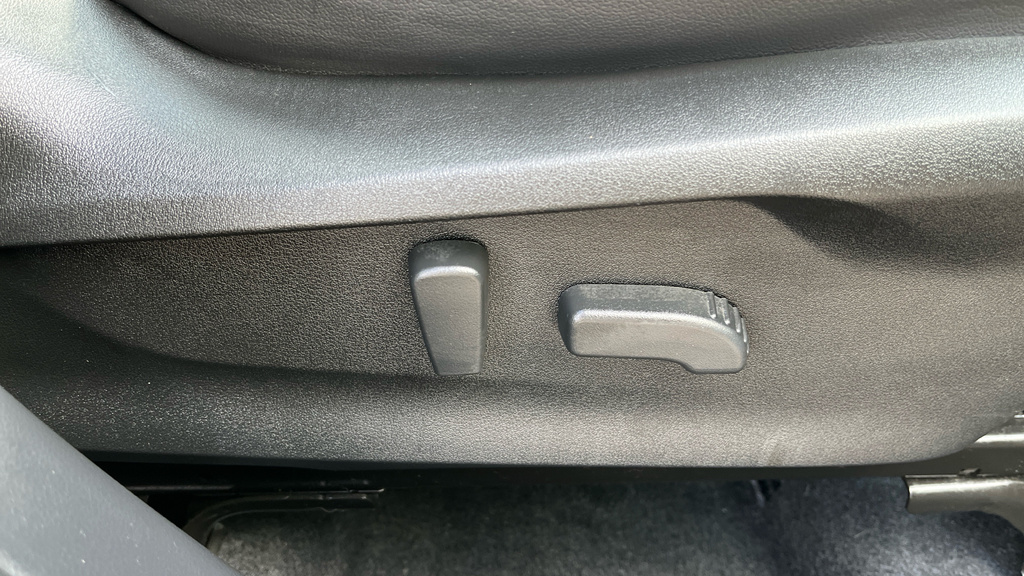 Subaru Forester 2.0 E-box Xe #30