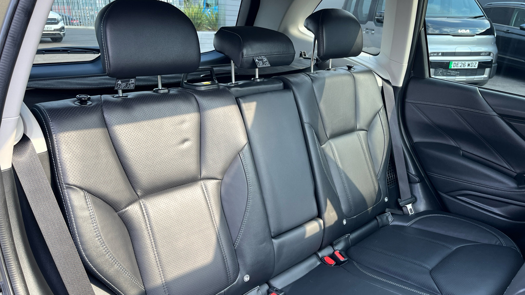 Subaru Forester 2.0 E-box Xe #26