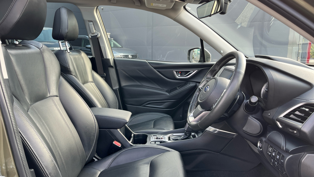 Subaru Forester 2.0 E-box Xe #11