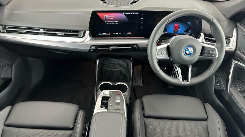 BMW iX2 20 66.5Kwh Shadow Edition Edrive 11Kw Ch Red #4