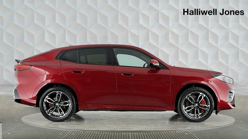 BMW iX2 20 66.5Kwh Shadow Edition Edrive 11Kw Ch Red #3