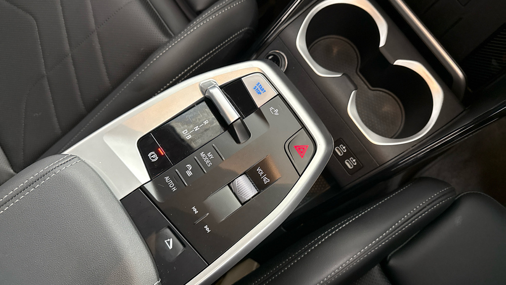 BMW iX2 Ix2 Edrive20 Shadow Edition Blue #10