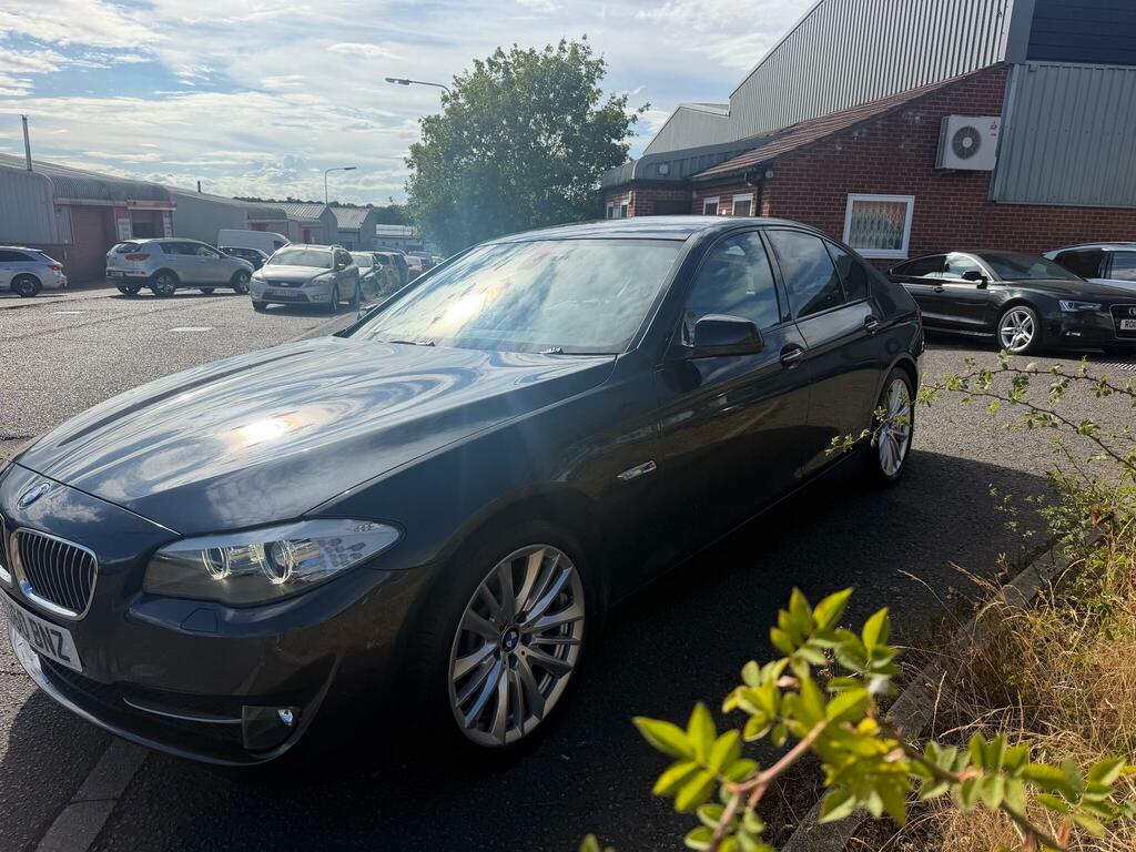 BMW 5 Series Se Grey #3