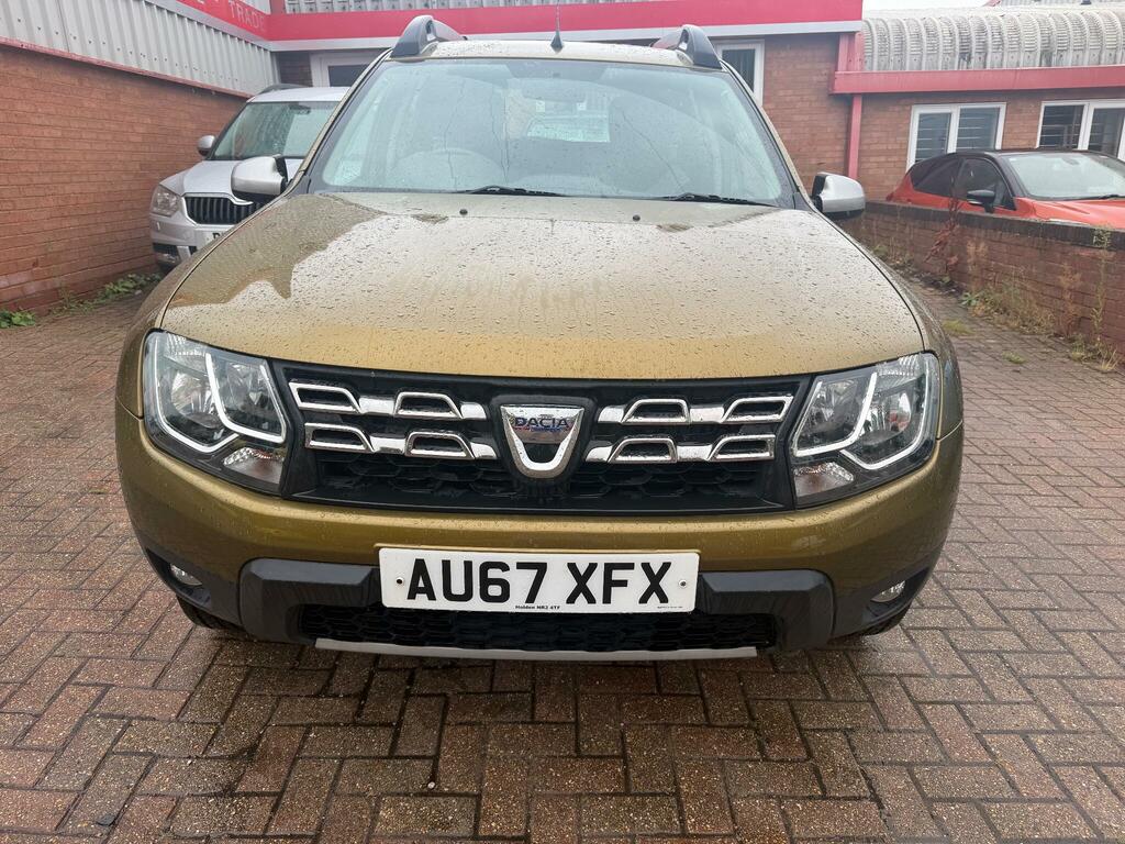 Dacia Duster Laureate Green #3