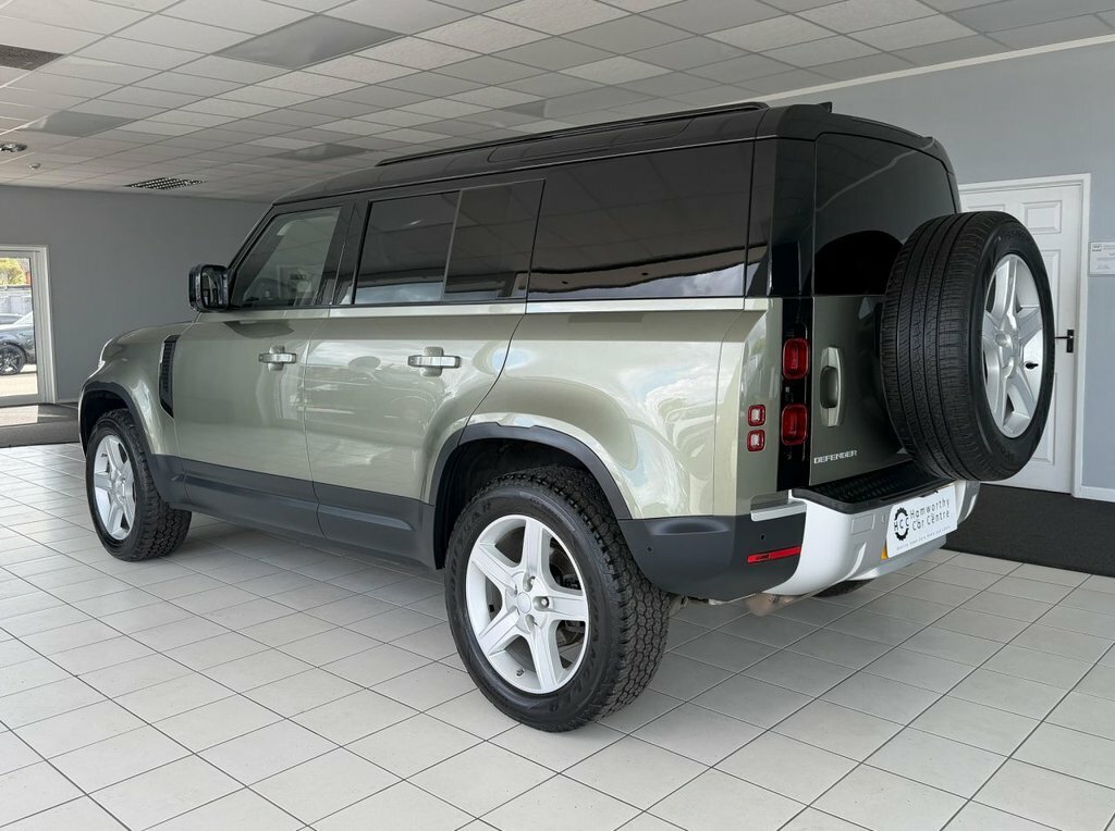Land Rover Defender 3L Se RE21WCA Green #6