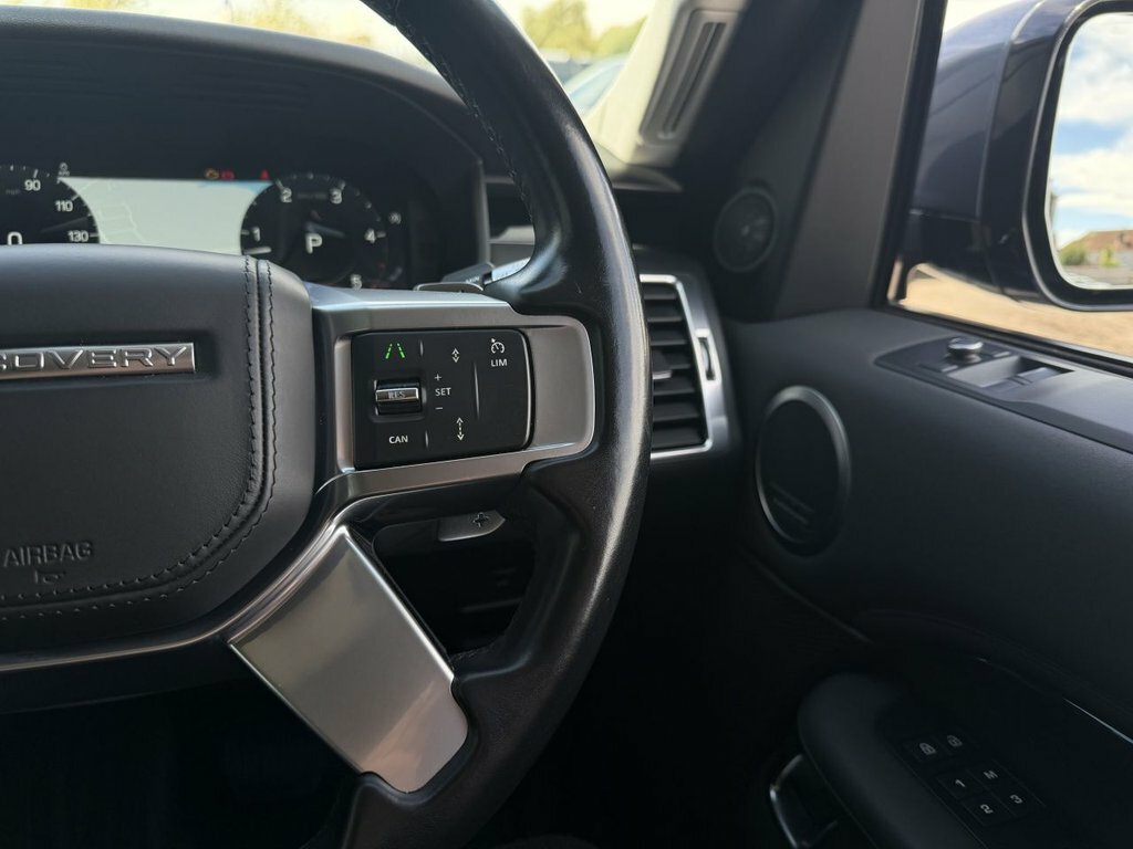 Land Rover Discovery 3.0 D300 R-dynamic Hse Blue #51