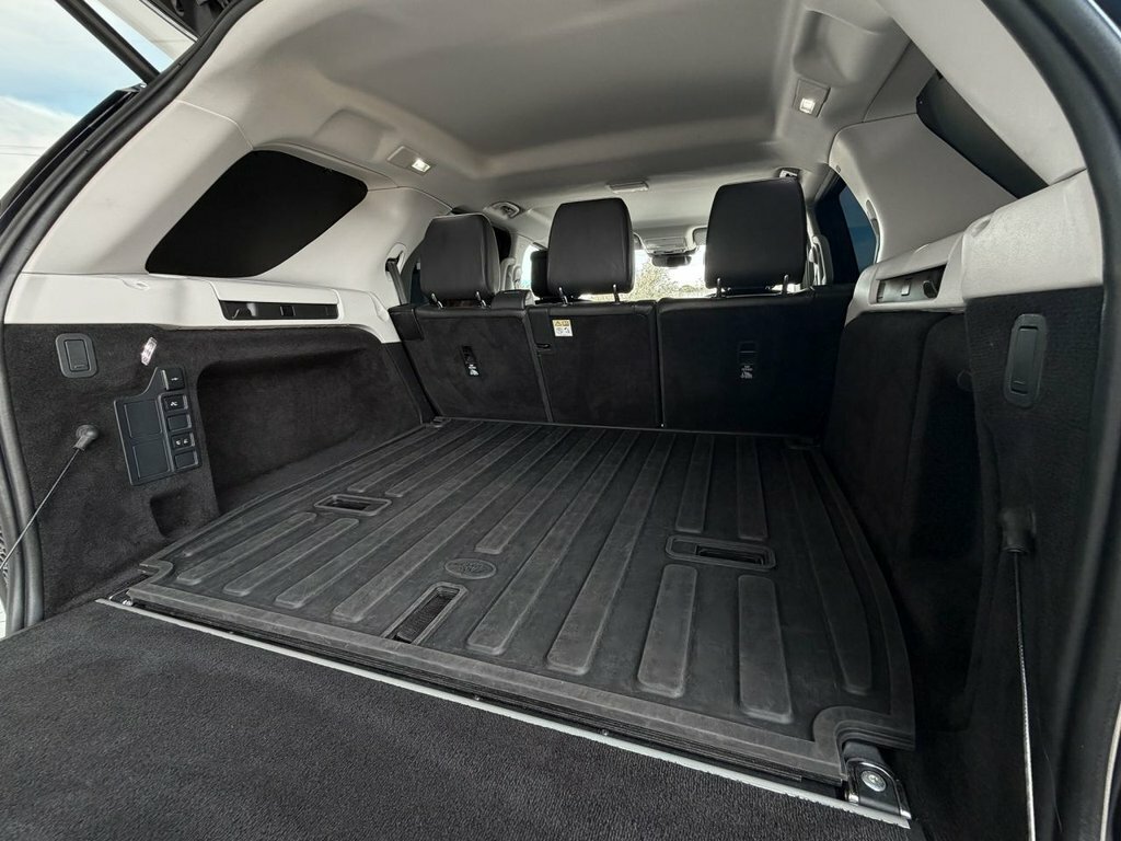 Land Rover Discovery 3.0 D300 R-dynamic Hse Blue #24