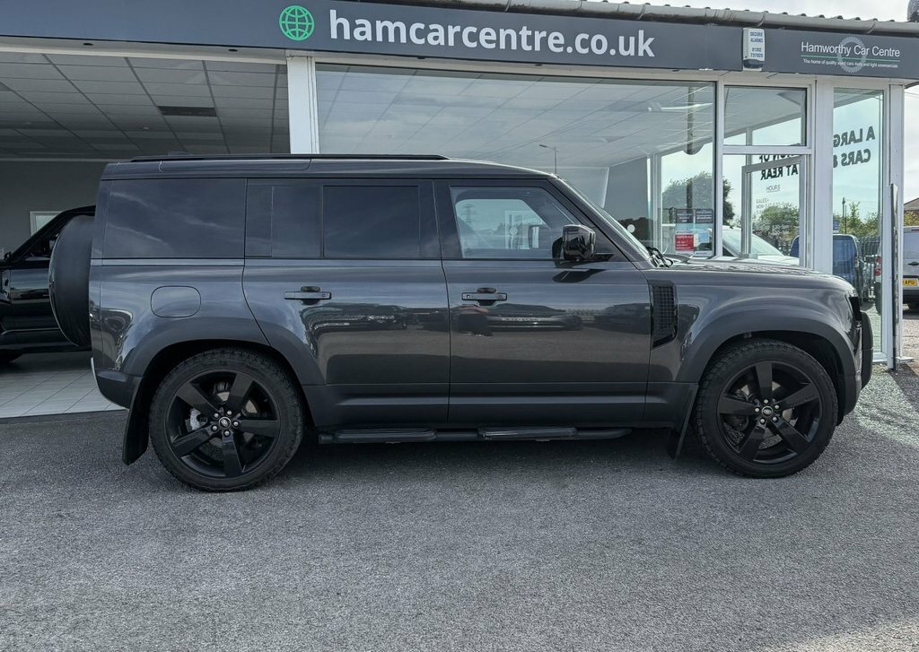 Land Rover Defender 110 3L Hse Grey