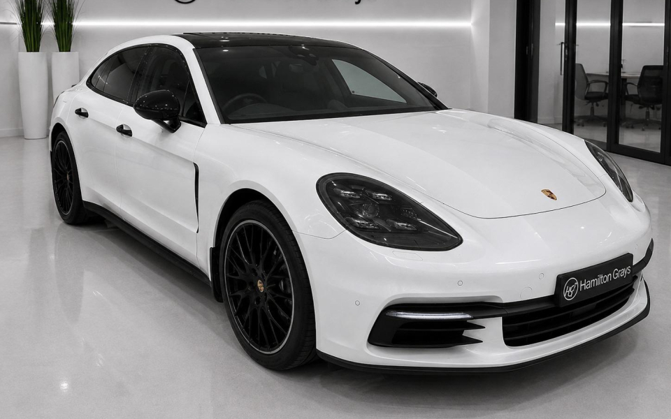 Porsche Panamera Petrol White