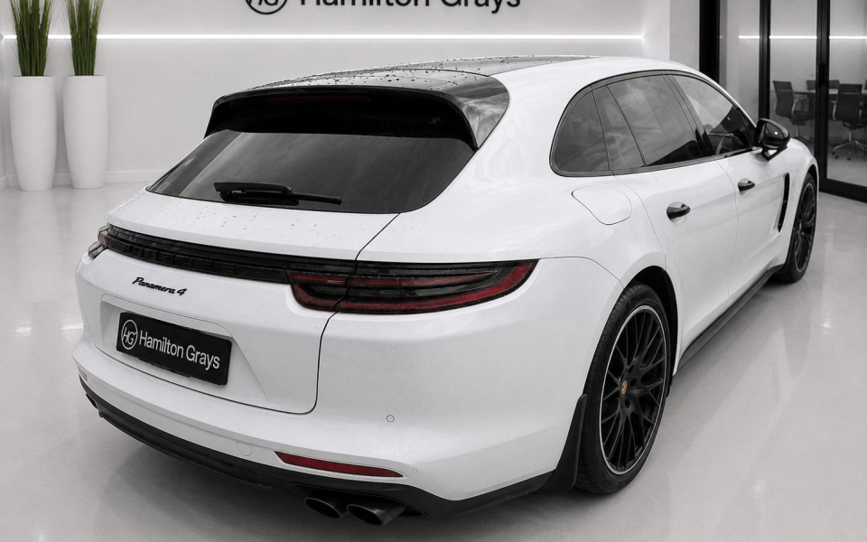 Porsche Panamera Petrol White #4