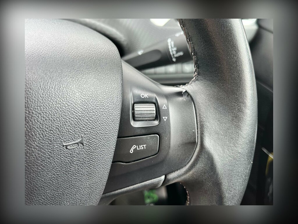Peugeot 208 1.2 Puretech Active Hatchback Eu Silver #16