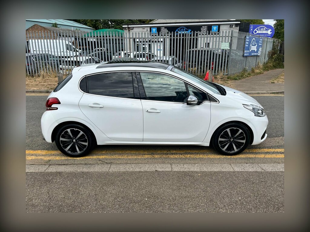 Peugeot 208 1.2 Puretech Active Hatchback Eu Silver #40