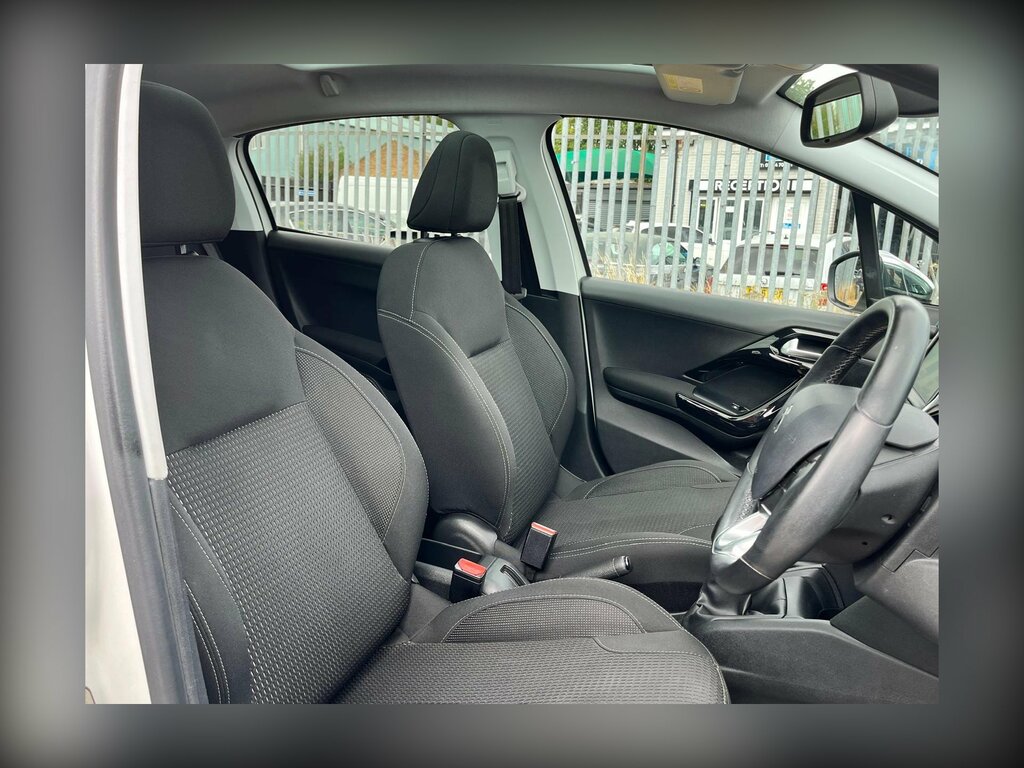 Peugeot 208 1.2 Puretech Active Hatchback Eu Silver #20