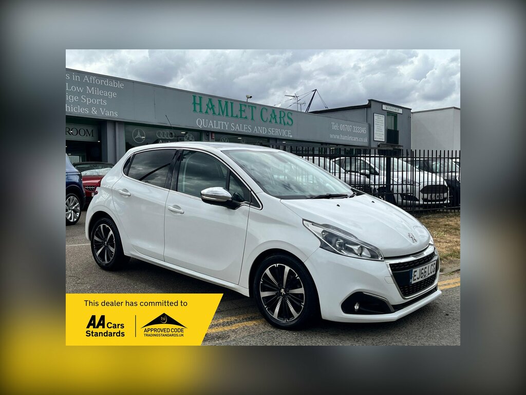Peugeot 208 1.2 Puretech Allure Premium Hatchback M White