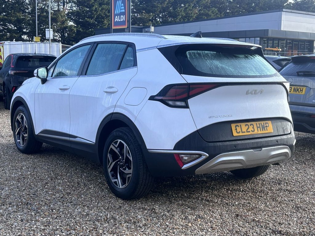 Kia Sportage 1.6L 2 CL23HWP White #6