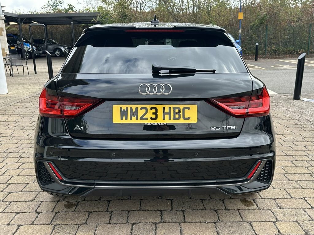 Audi A1 1L S Line WM23HBC Black #6