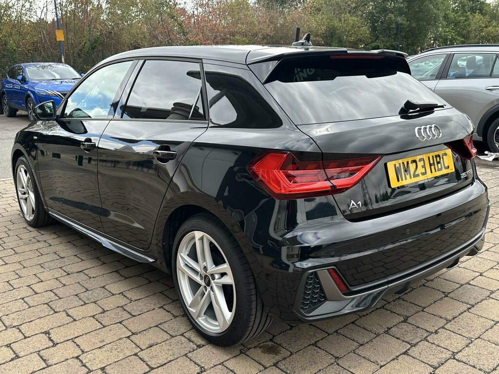 Audi A1 1L S Line WM23HBC Black #5