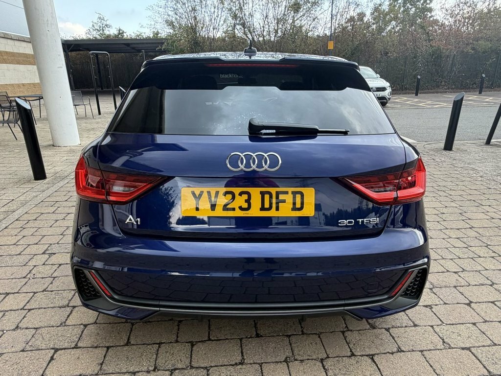 Audi A1 1L S Line YV23DFD Blue #5