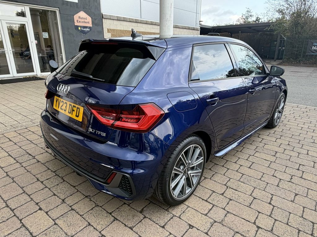 Audi A1 1L S Line YV23DFD Blue #4