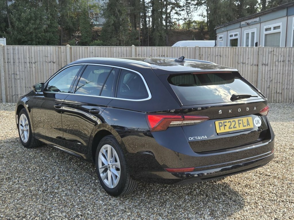 Skoda Octavia 1.5L Se L Black #6