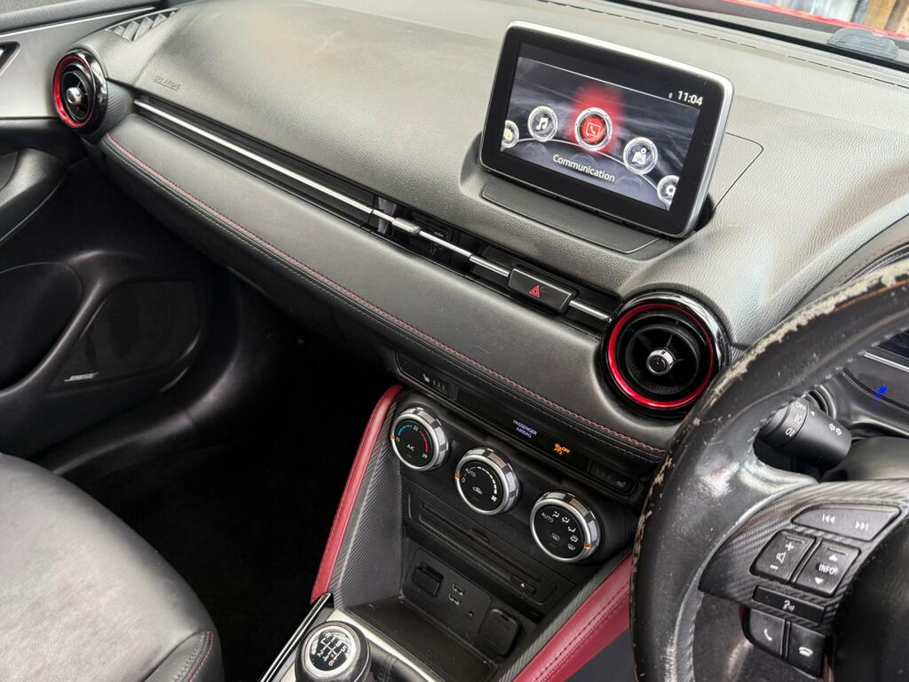 Mazda CX-3 Hatchback White #19