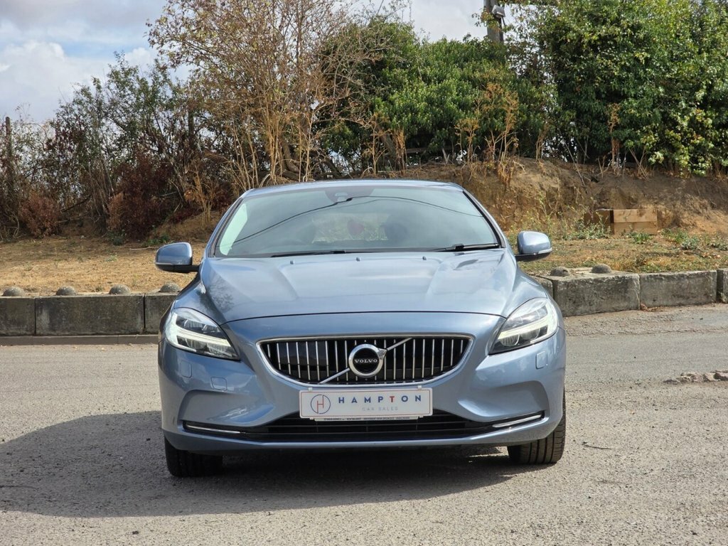 Volvo V40 Hatchback CU66WPP Blue #3