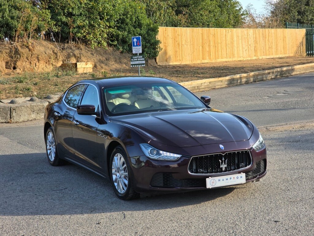 Maserati Ghibli Saloon Red #2