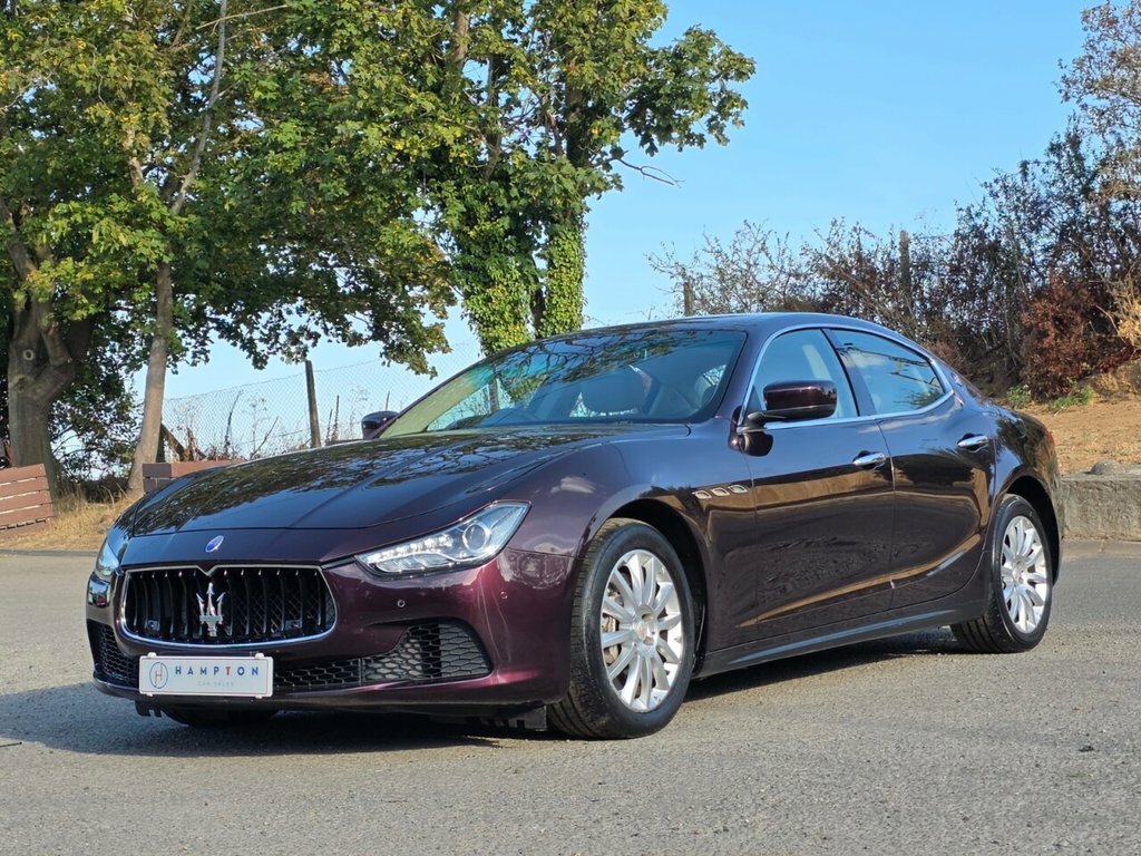 Maserati Ghibli Saloon Red #5