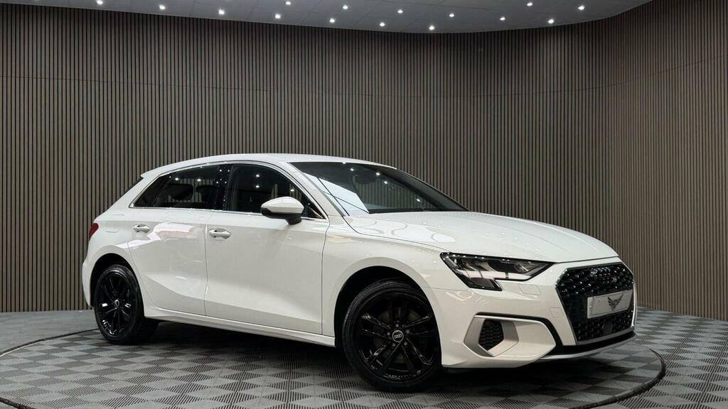 Audi A3 Hatchback 1.4 Tfsie 40 Sport Sportback S Tronic Eu White