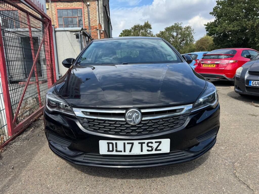 Vauxhall Astra Hatchback 1.4I Tech Line Euro 6 201717 DL17TSZ Black #5