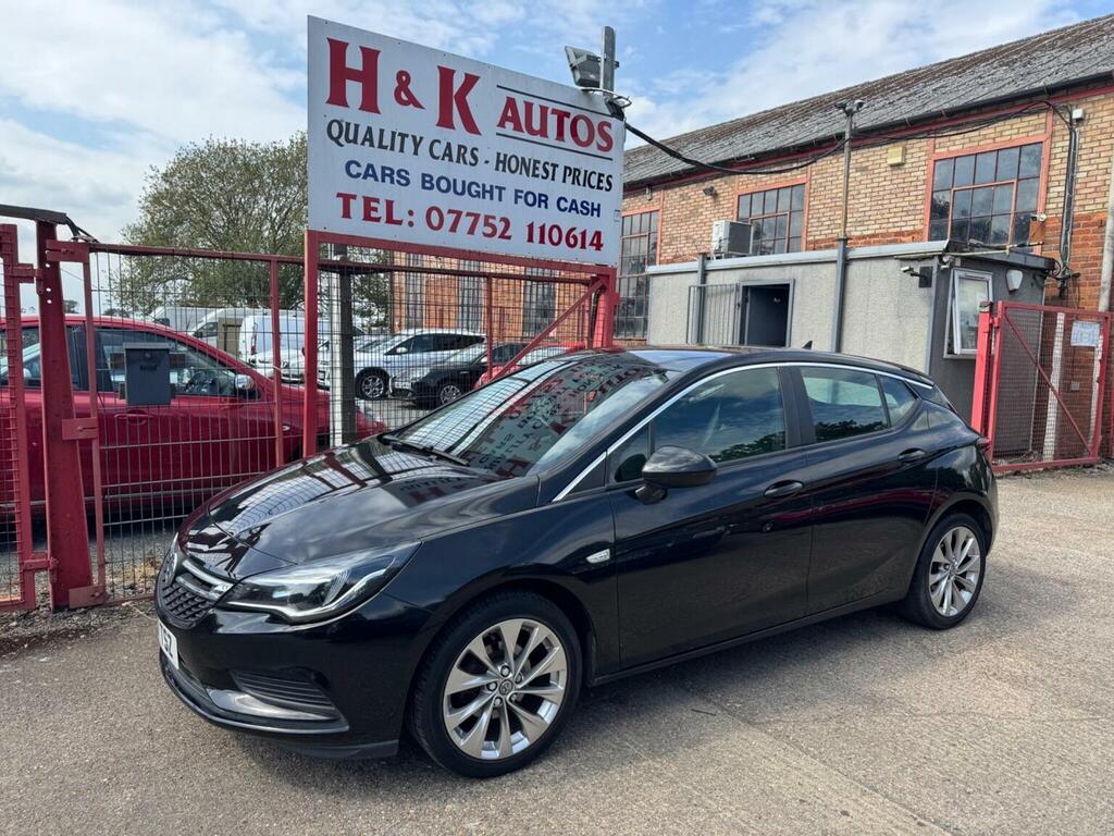 Vauxhall Astra Hatchback 1.4I Tech Line Euro 6 201717 DL17TSZ Black #2
